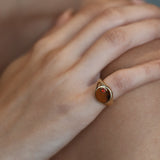 SIGNET LOVE RING - GOLD