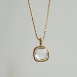 MINIMAL ELEGANCE PENDANT NECKLACE - CLEAR